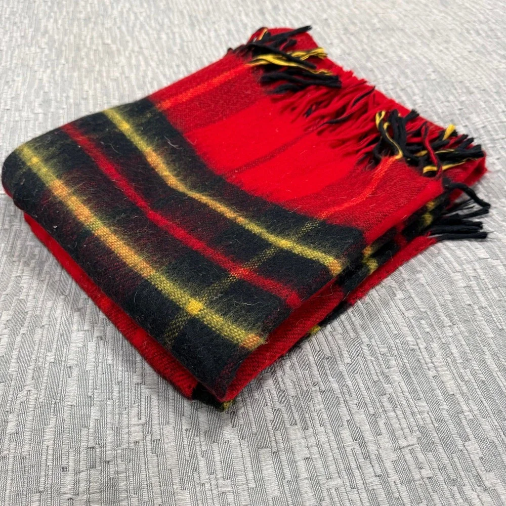 Vintage Wool Red Black 52‎ x 52 Soft Warm Throw Blanket